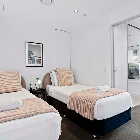 Ocean View Apartments With Balcony - Circle On Cavill - Central Location! - Self Contained & Privately Managed Gold Coast Buitenkant foto