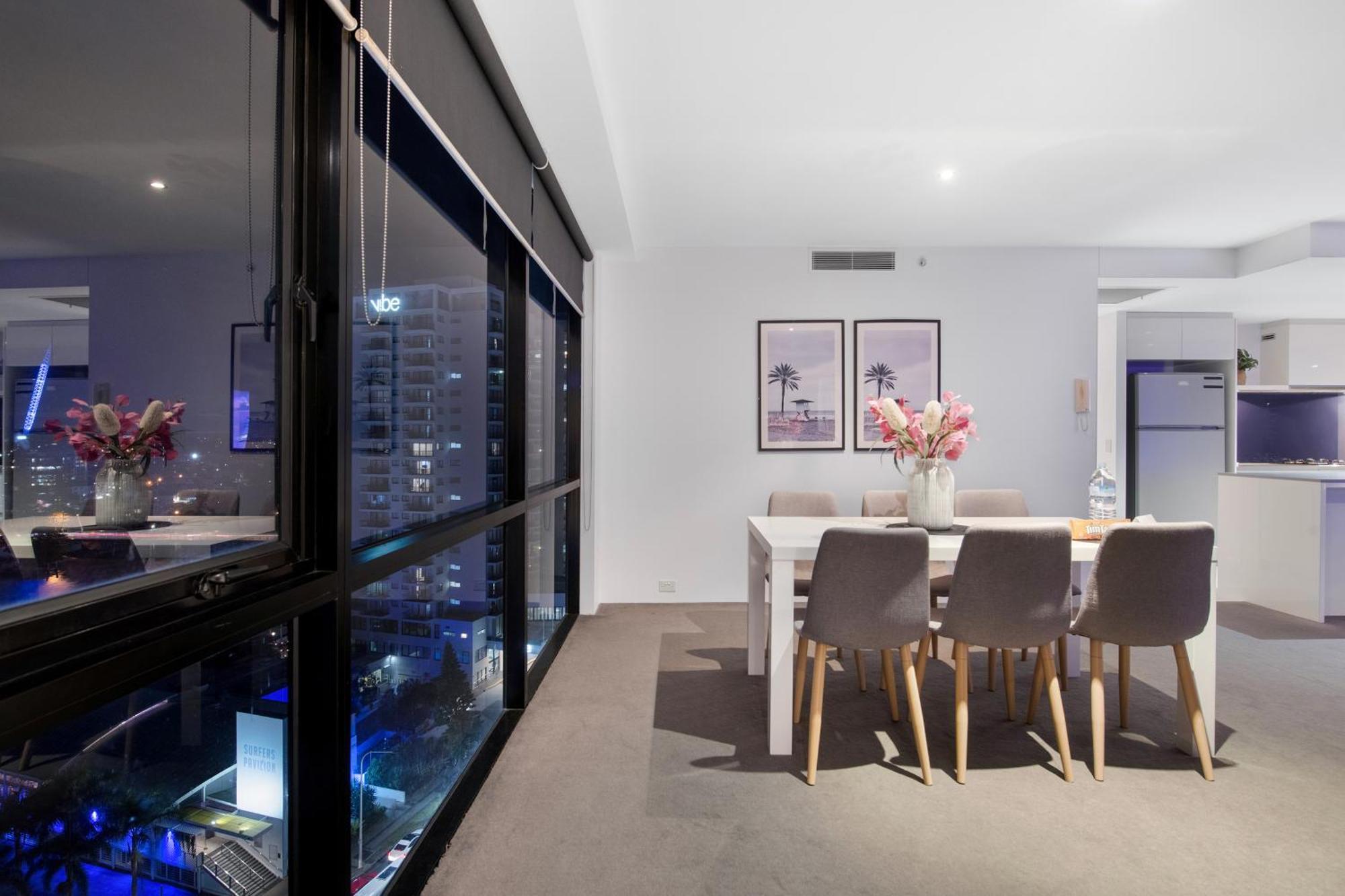 Ocean View Apartments With Balcony - Circle On Cavill - Central Location! - Self Contained & Privately Managed Gold Coast Buitenkant foto