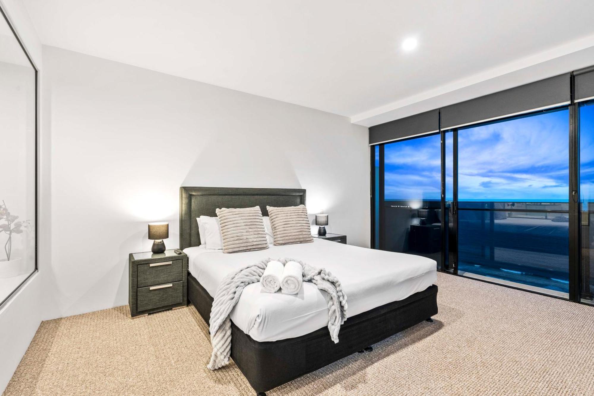 Ocean View Apartments With Balcony - Circle On Cavill - Central Location! - Self Contained & Privately Managed Gold Coast Buitenkant foto