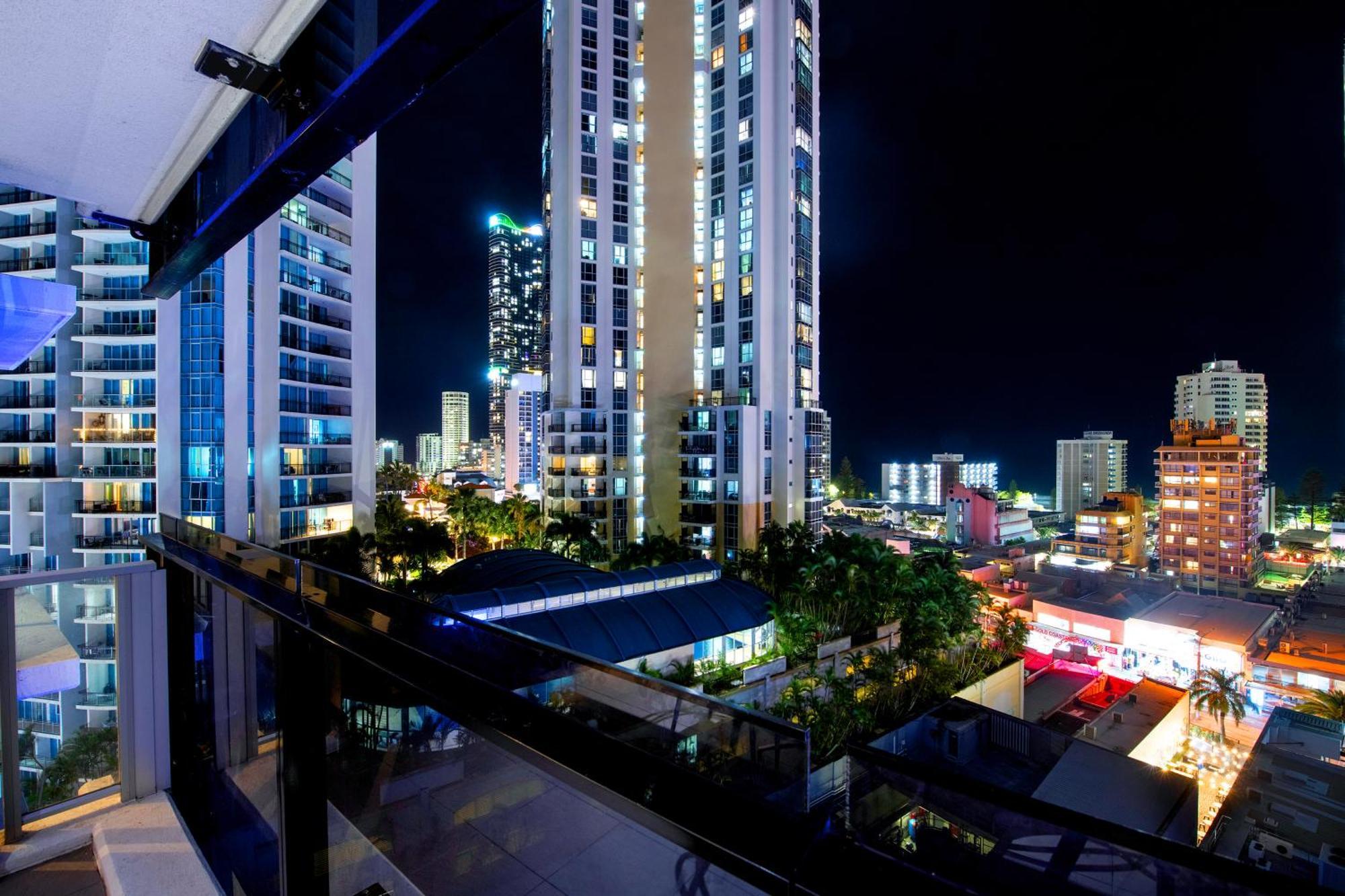 Ocean View Apartments With Balcony - Circle On Cavill - Central Location! - Self Contained & Privately Managed Gold Coast Buitenkant foto