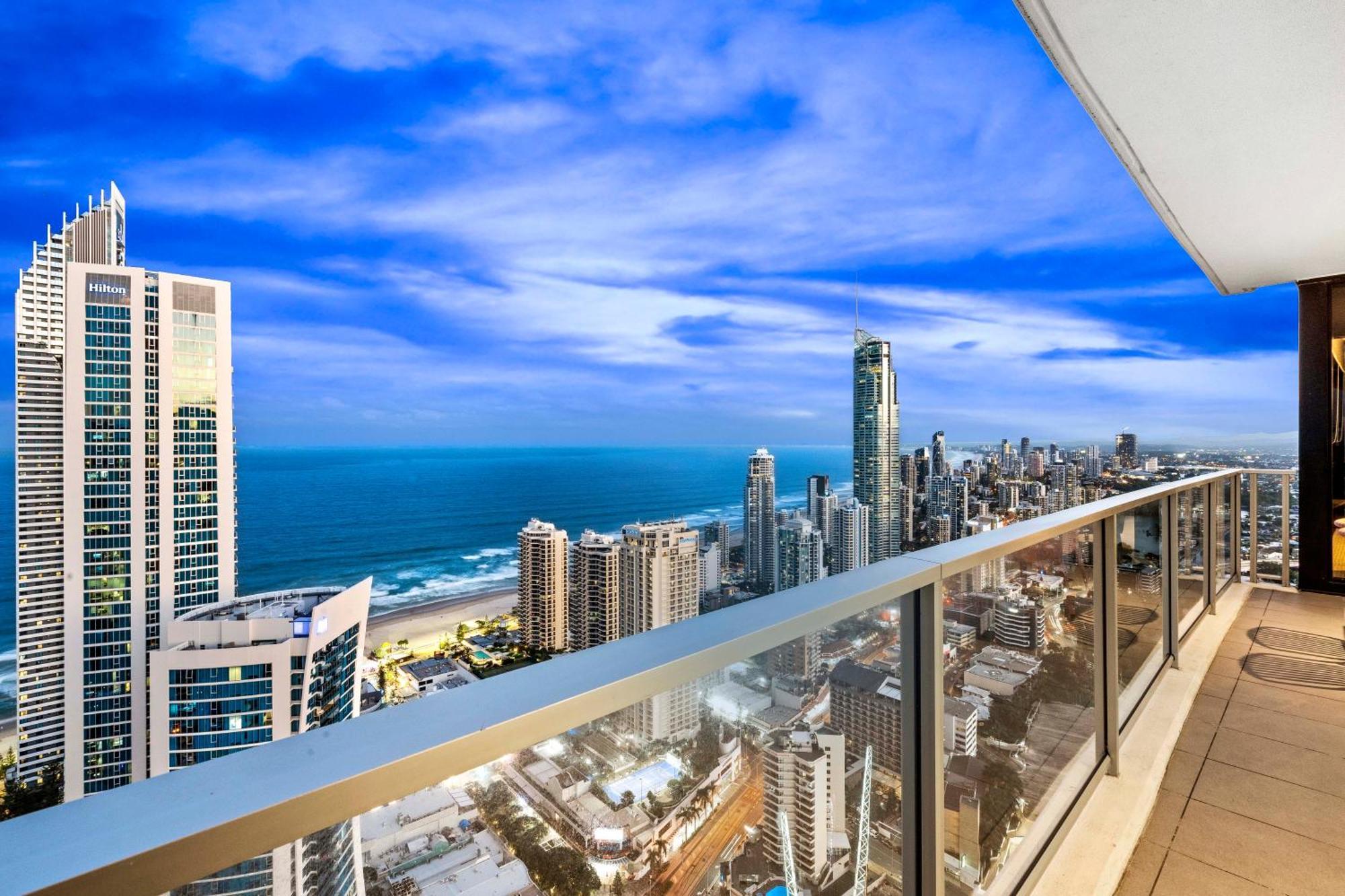 Ocean View Apartments With Balcony - Circle On Cavill - Central Location! - Self Contained & Privately Managed Gold Coast Buitenkant foto