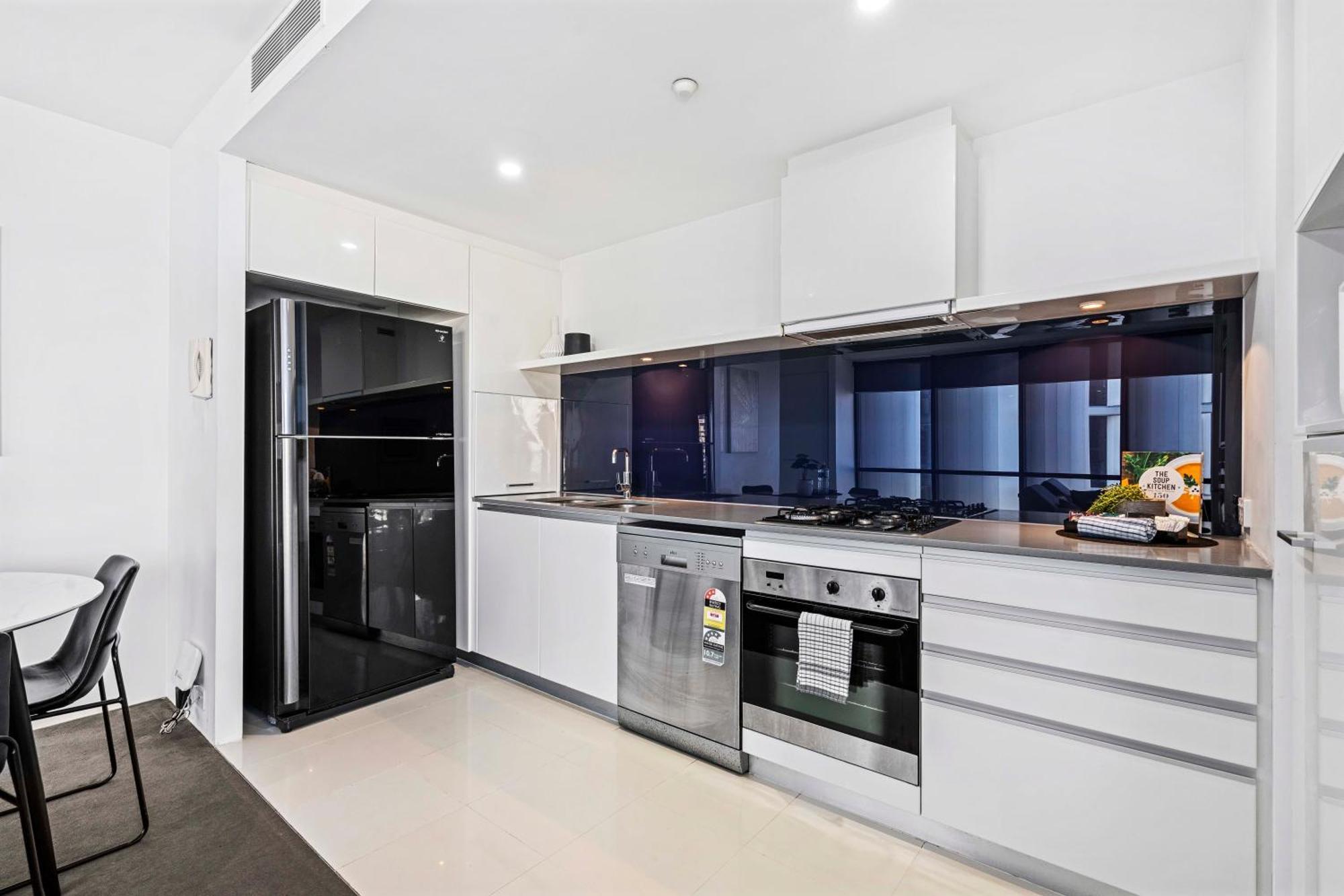 Ocean View Apartments With Balcony - Circle On Cavill - Central Location! - Self Contained & Privately Managed Gold Coast Buitenkant foto