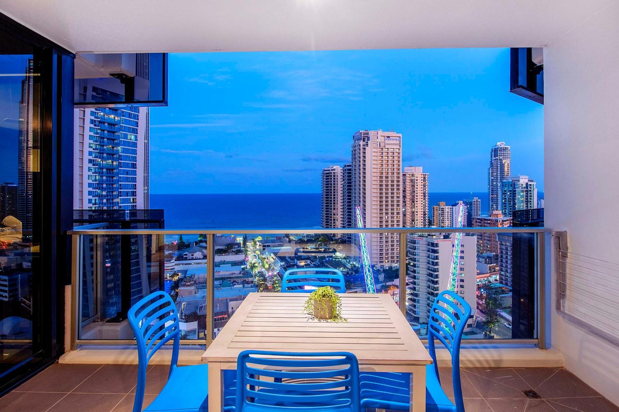 Ocean View Apartments With Balcony - Circle On Cavill - Central Location! - Self Contained & Privately Managed Gold Coast Buitenkant foto