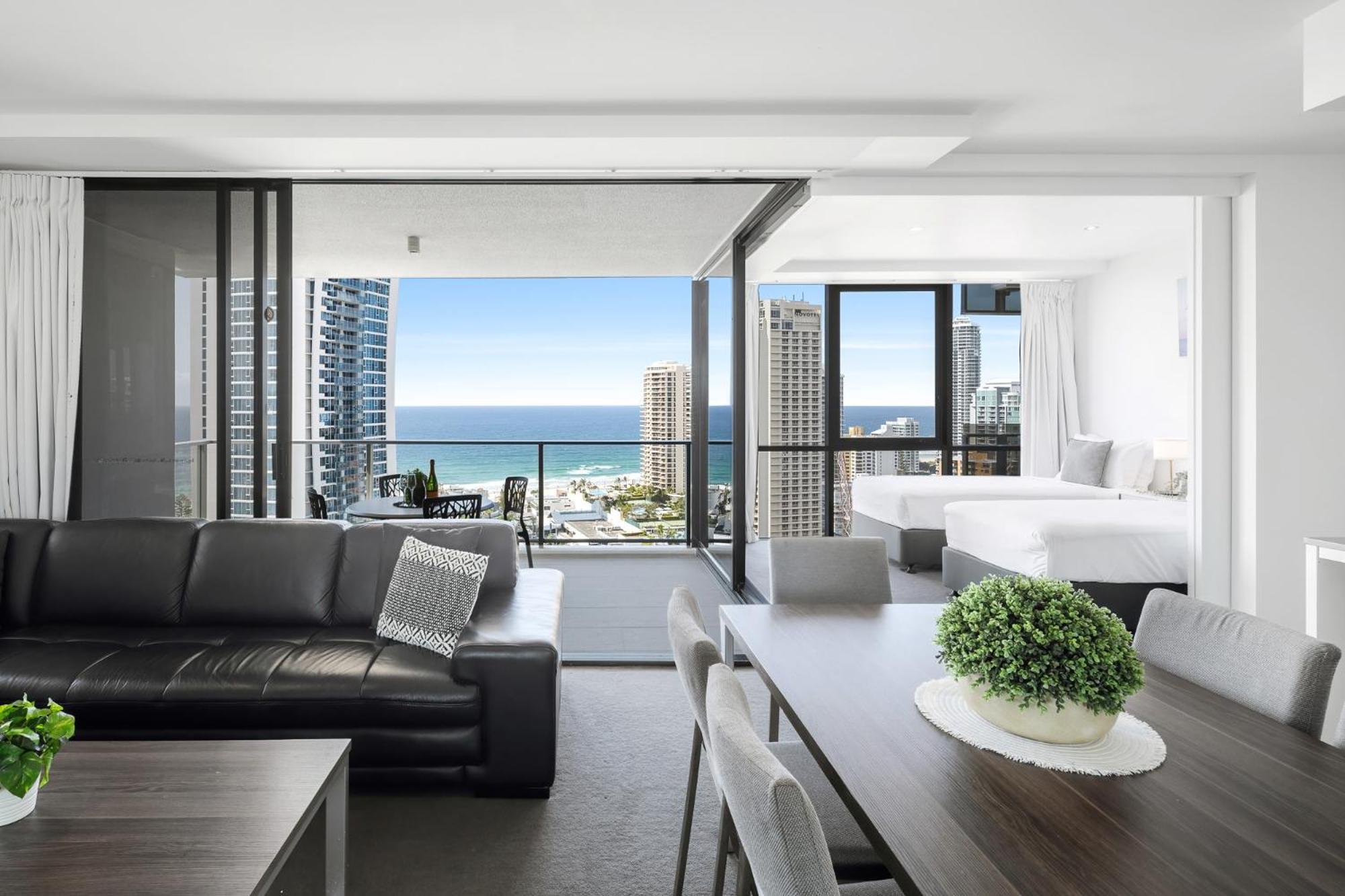 Ocean View Apartments With Balcony - Circle On Cavill - Central Location! - Self Contained & Privately Managed Gold Coast Buitenkant foto