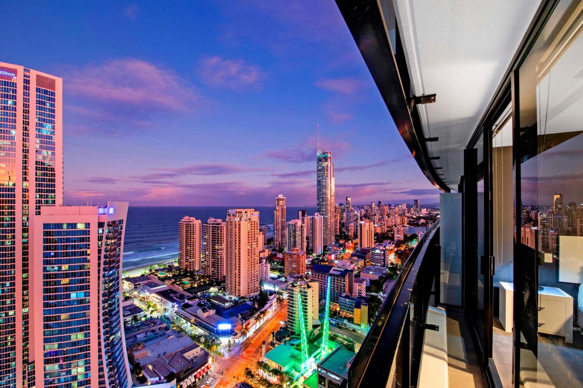 Ocean View Apartments With Balcony - Circle On Cavill - Central Location! - Self Contained & Privately Managed Gold Coast Buitenkant foto