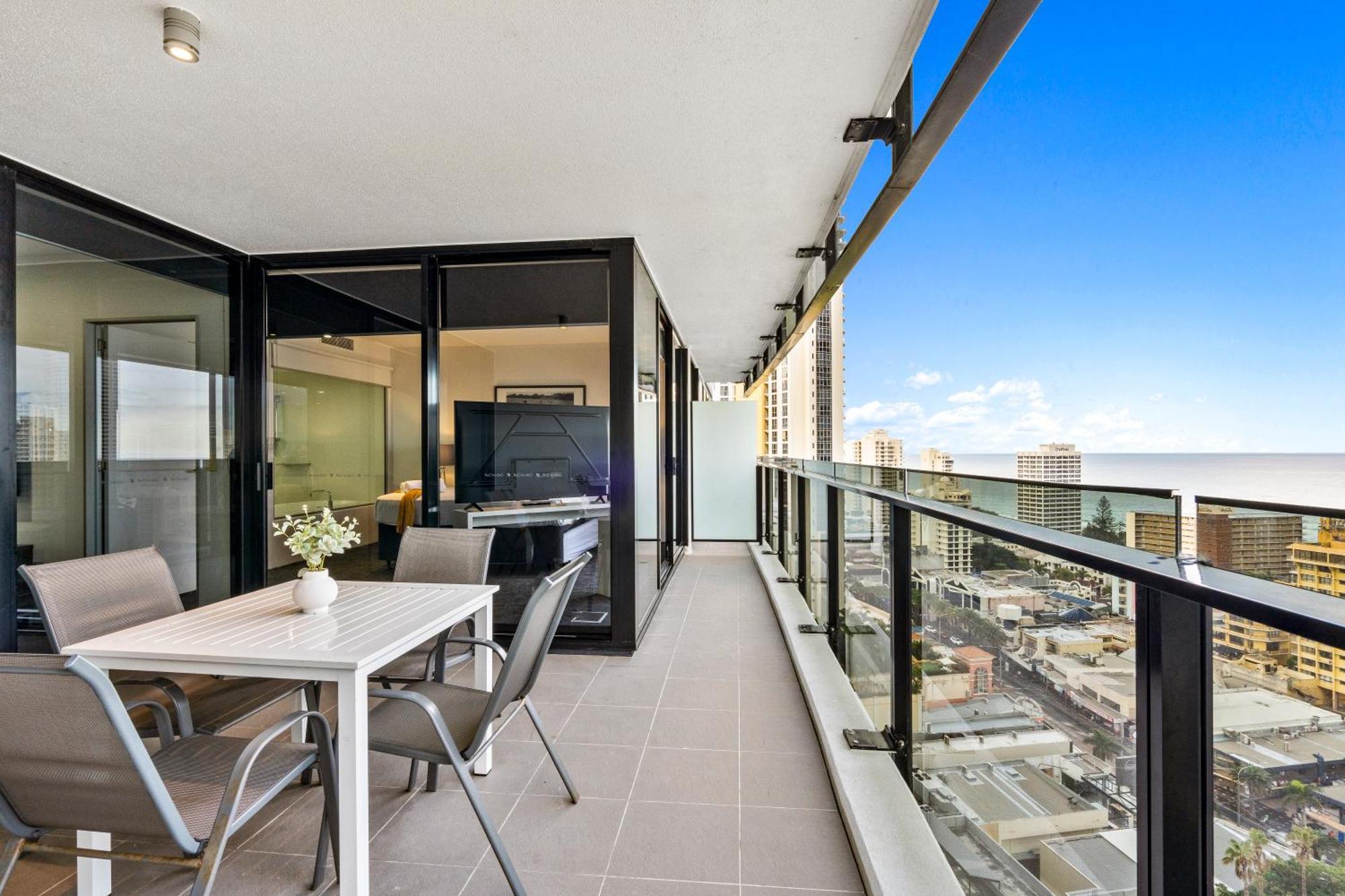 Ocean View Apartments With Balcony - Circle On Cavill - Central Location! - Self Contained & Privately Managed Gold Coast Buitenkant foto