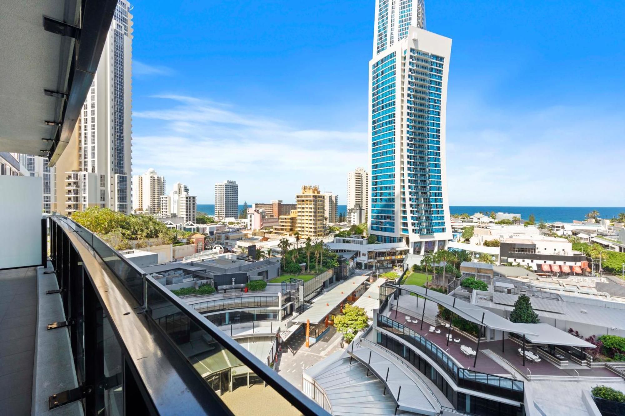 Ocean View Apartments With Balcony - Circle On Cavill - Central Location! - Self Contained & Privately Managed Gold Coast Buitenkant foto